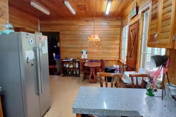 Beautiful park property in high-altitude location