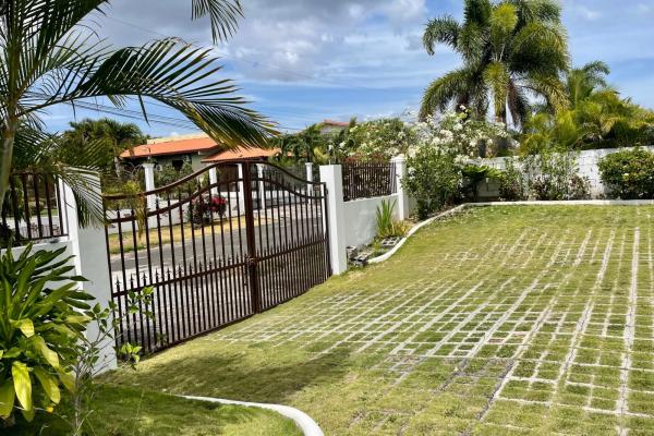 House for sale in coronado, los bosques.