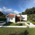Casa privada con piscina y amplio terreno en coronado