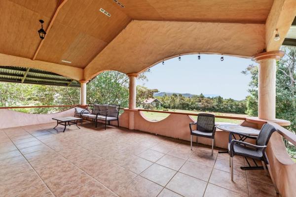 Casa en potrerillos village con apartamento tipo estudio
