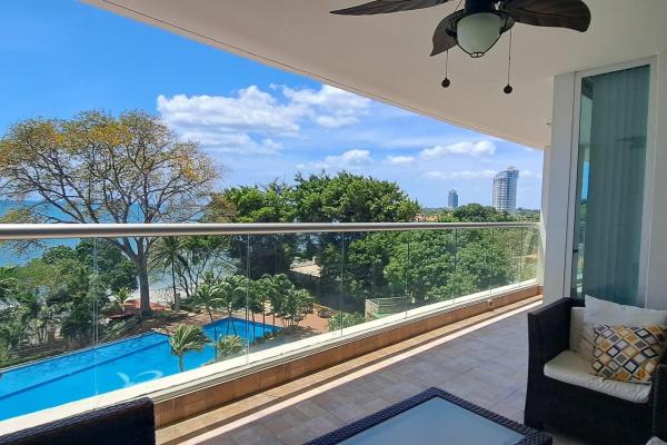 Apartamento 3er piso en ph bahía, nueva gorgona