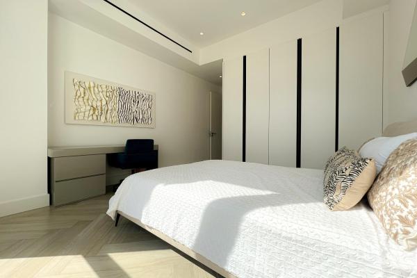 Apartamento con luz natural y vistas a la marina en bcr