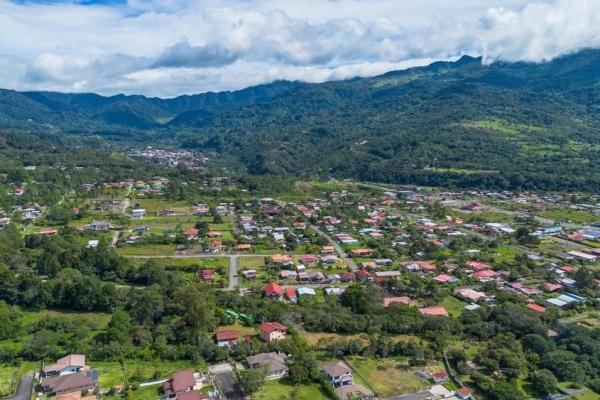 Spacious 9,229 m² flat lot in alto boquete