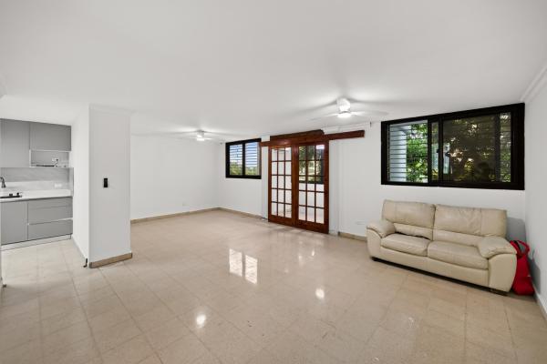 Dúplex de 3 niveles en venta en altos de miraflores, betania, panamá