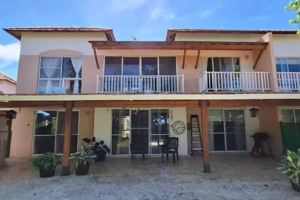 Venta de townhouse en villas de decameron, farallón, coclé