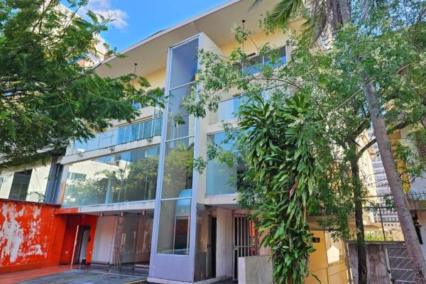 Se vende edificio en calle 48