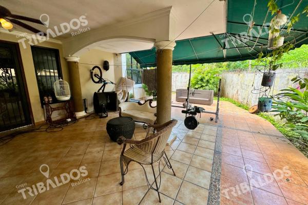 Venta de amplia casa en ph villa de vizcaya, condado del rey