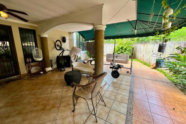 House for sale in condado del rey