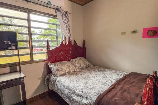 Spacious property with 2,182 m²