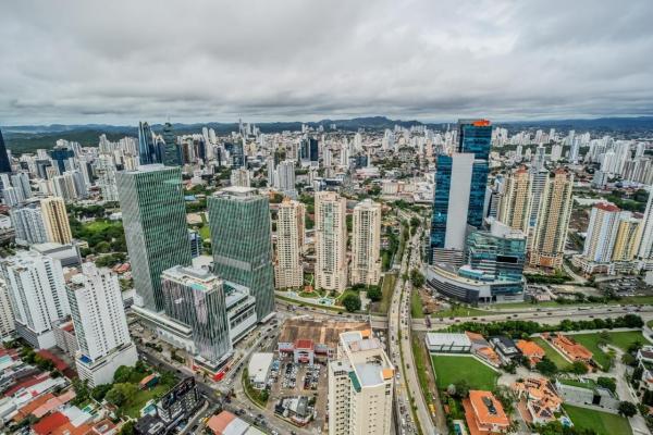 En venta villa sky lujoso penthouse de 4 niveles en q tower punta pacífica