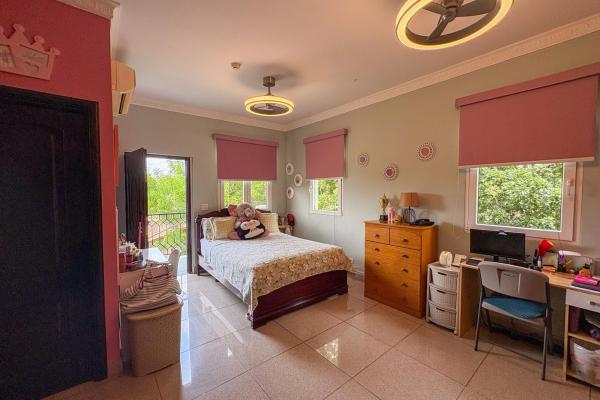 Multifamily building in panama city panama