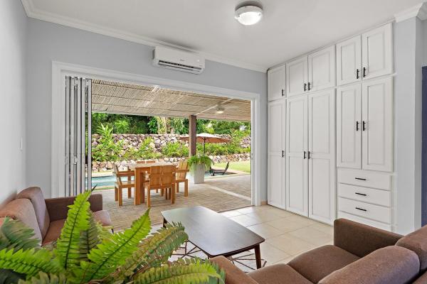 Casa con piscina de agua salada en dolega panamá