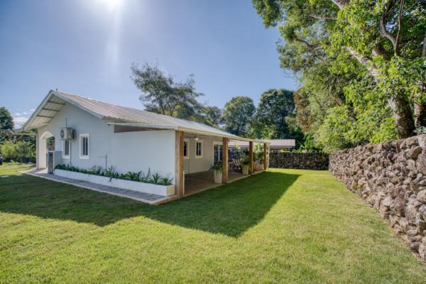 Casa con piscina de agua salada en dolega panamá