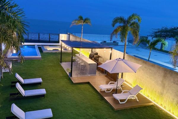 Casa moderna frente a playa malibu