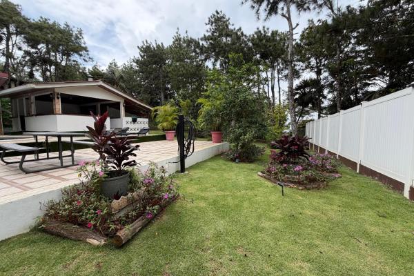 Se vende casa en altos de cerro azul