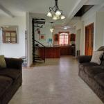Se alquila casa en boquete, emerald drive.