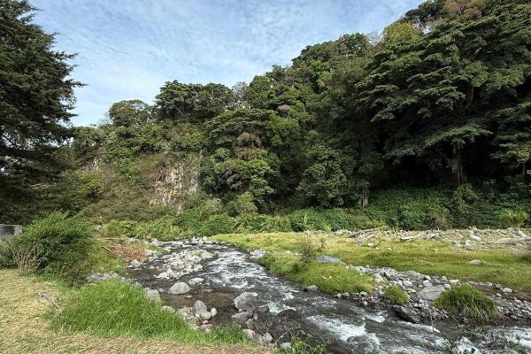 Private estate with river and hotel potential