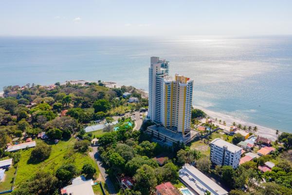 Beachfront condo for sale in gorgona near coronado