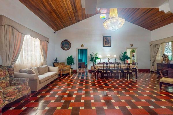 House for sale in the old town of colón, panama