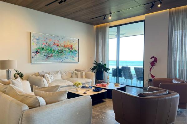 Luxury oceanfront residence | upper east tower