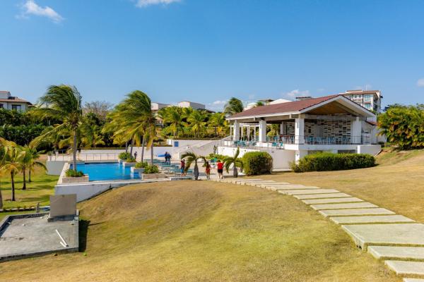 Dúplex de lujo en san carlos cerca de coronado