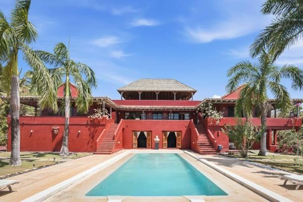 Villa esplendorosa, lujosa propiedad con vistas al mar