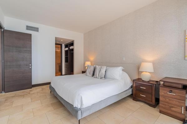 Comfortable high-floor 2-bedroom apartment