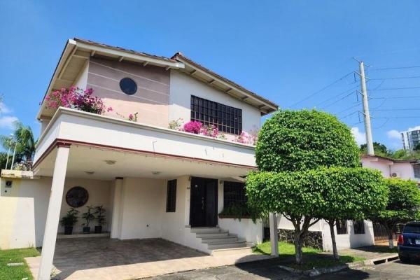 Venta de casa en altos de panamá