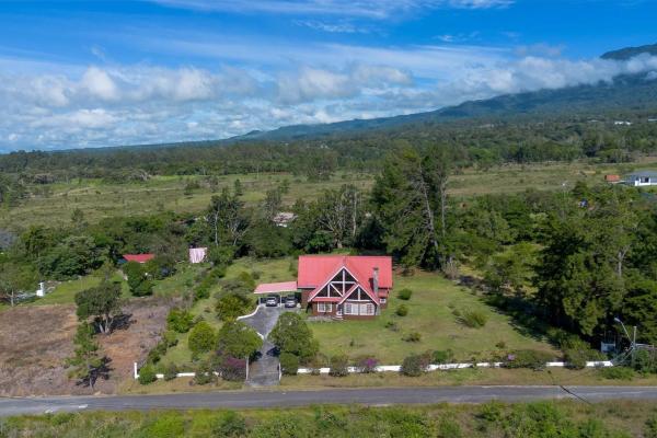3-bedroom home on 4,115 m² lot for sale