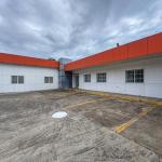 Terreno con bodega en monte oscuro