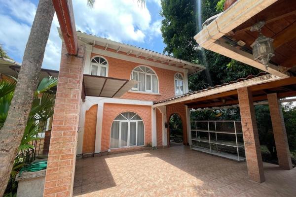Vendo casa en carrasquilla, san franciaco