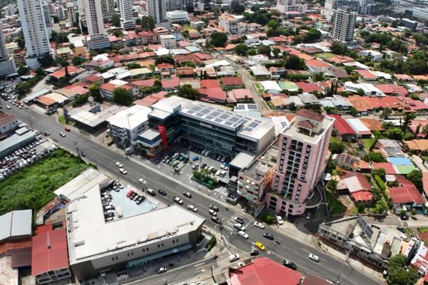 Se vende terreno para desarrollo mixto en vía porras, san francisco