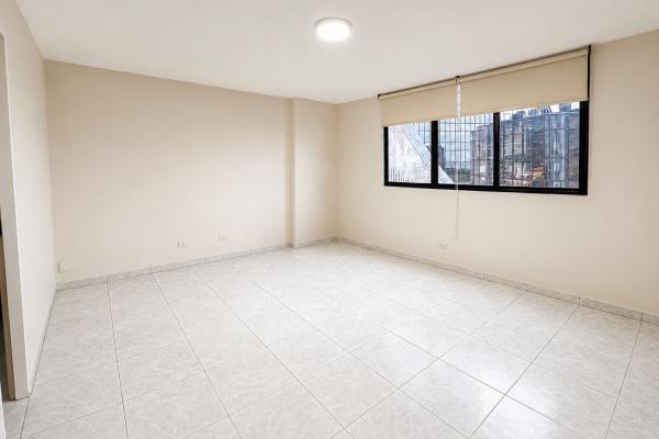 Alquiler de apartamento con vista al mar en rocamar, ave. balboa