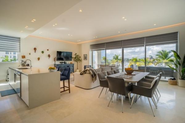 Beach club residences, ocean reef island