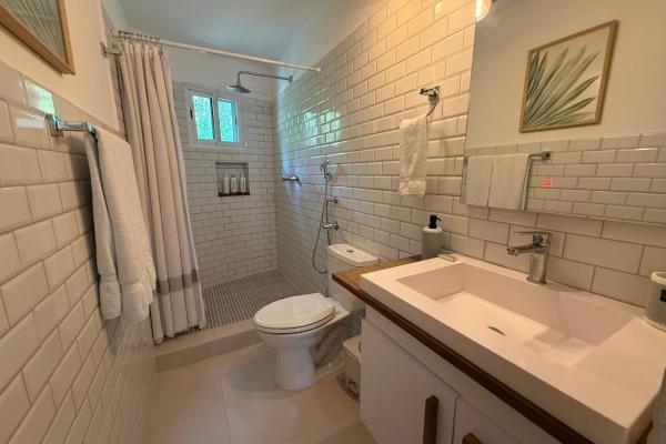 Casa con piscina en coronado golf | amoblada y equipada