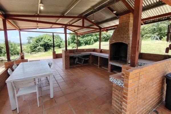 Granja de 13.6 ha con casa, galeras y río en natá, coclé