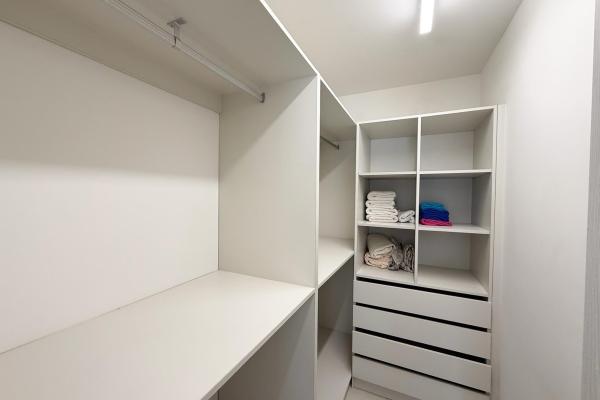 Renovated 1 bedroom condo for sale in coco del mar