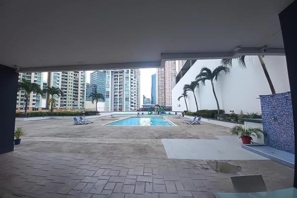 Banco vende apartamento en ph sol del este, costa del este