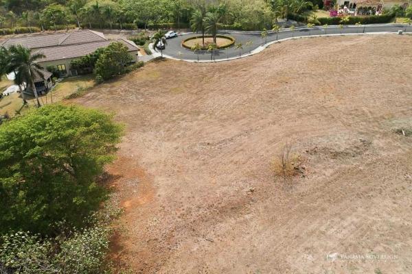 Costa pedasí beachfront lot – 35m premium frontage