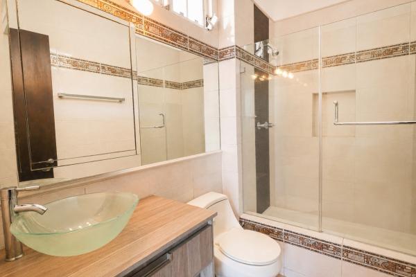 Venta de casa duplex en altos del golf