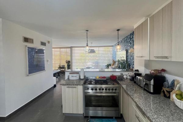 3 bedrooms turn key beach house