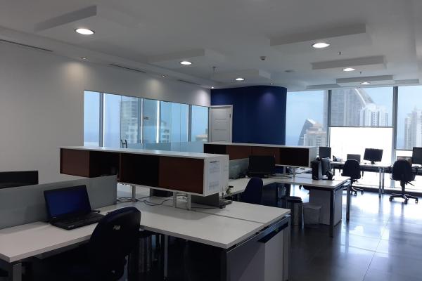 Spacious and functional office in oceanía – 231.49