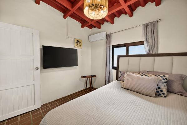 Beachside villa in playa malibu