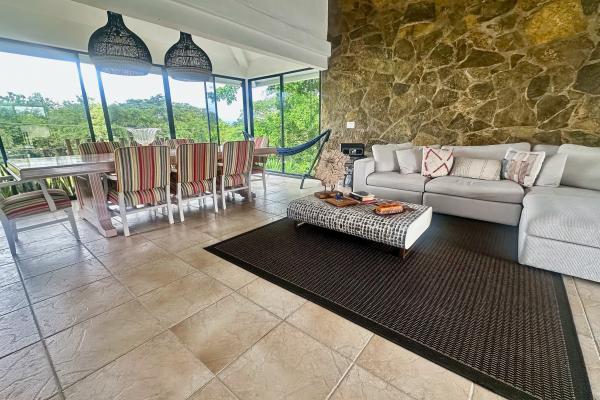 Beach house for sale in el cortijo, costa esmeralda