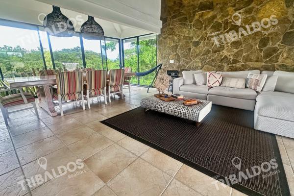 Beach house for sale in el cortijo, costa esmeralda