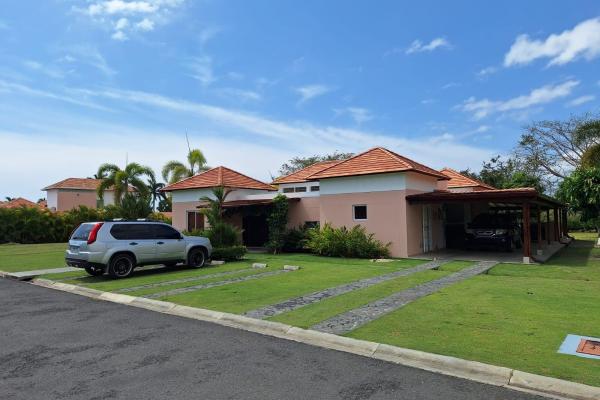 Villa de 3 habitaciones y 3 baños en costa blanca decameron