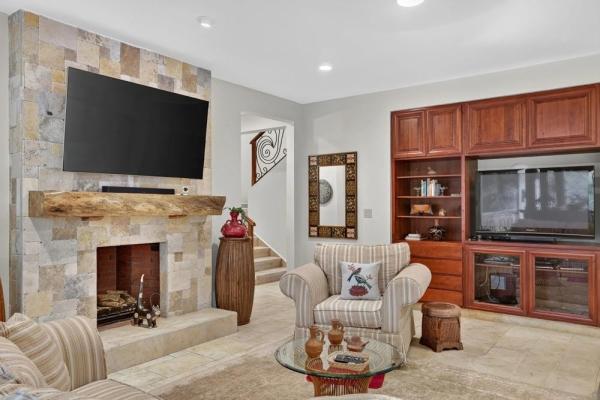 Luxurious estate residence in valle escondido