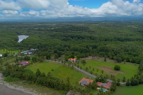 Condominio amueblado de 2 habitaciones en venta