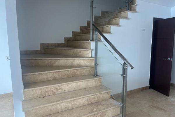 Banco vende penthouse en ph titanium