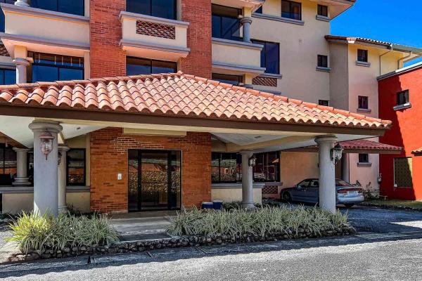 Precioso condominio en planta baja con jardín
